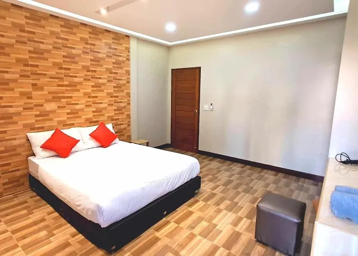 New! Kg 3 Bedrooms/ Free Wi-fi Vakantiehuis Bangkok